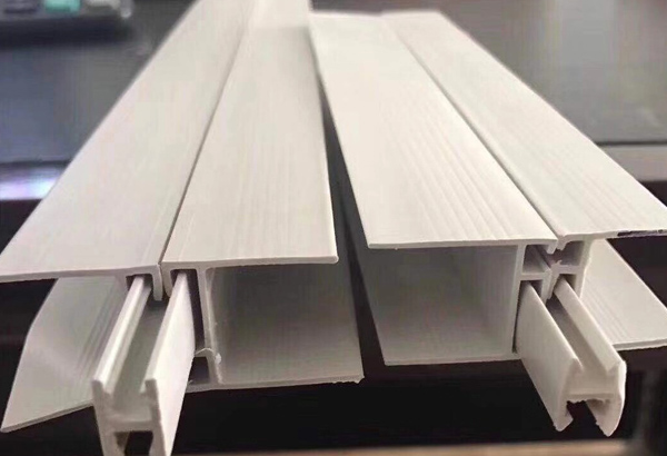 连接法兰和插条